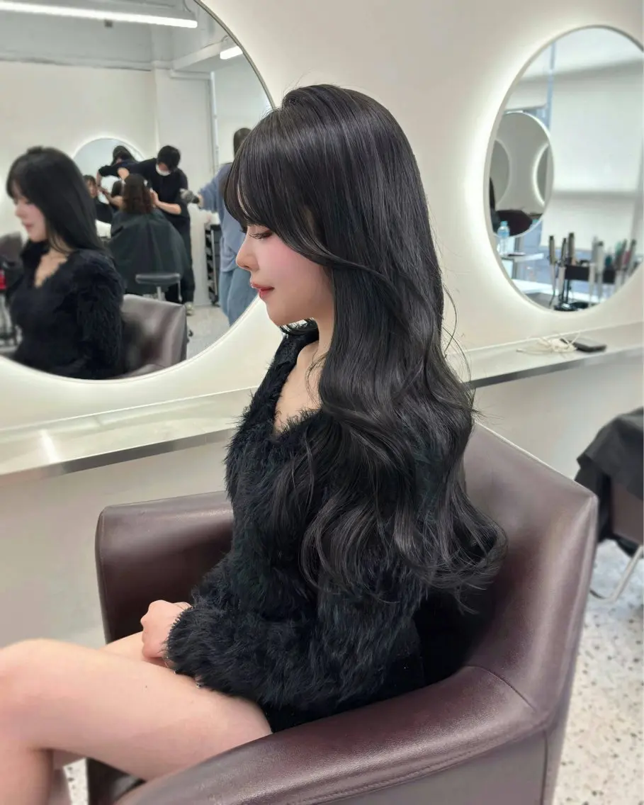 ロング カラー パーマ ヘアアレンジ ダークグレー ダークグレージュ グレージュ くびれヘア 🌸グレージュ/ ベージュ🌸yutaのヘアスタイル