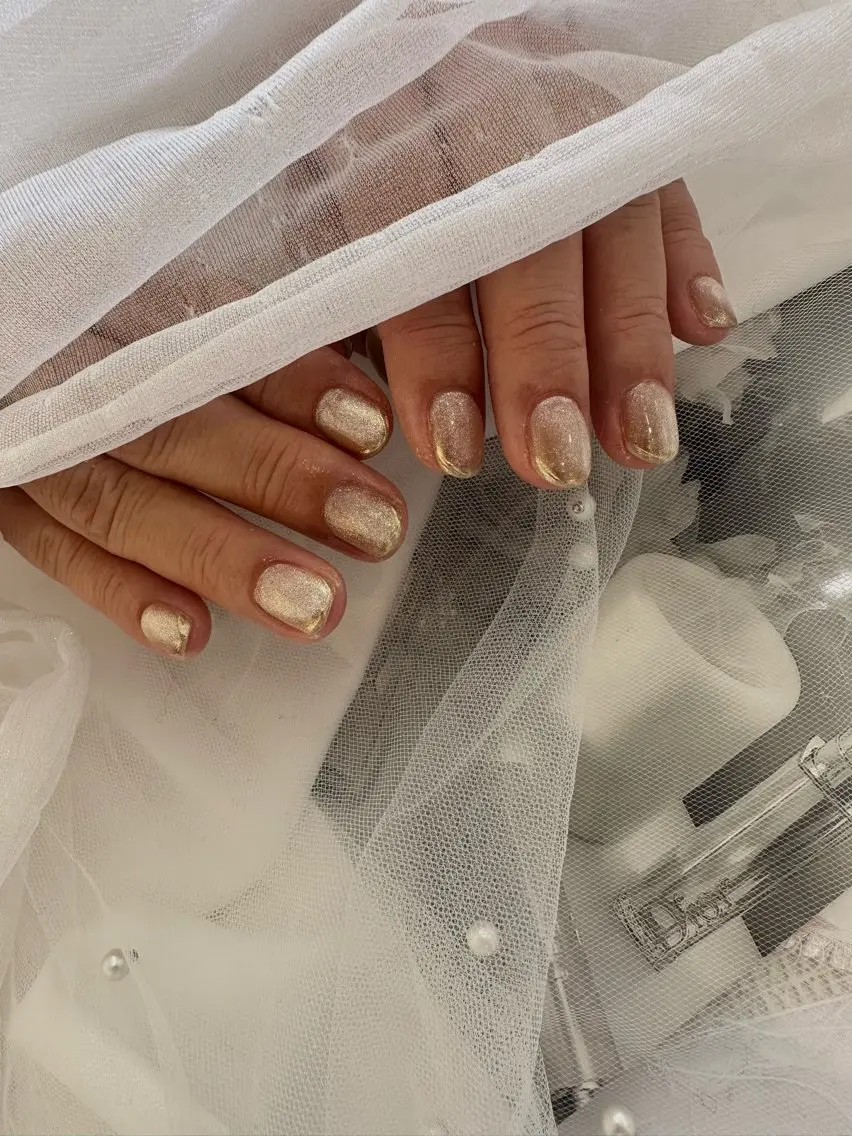 ネイル ハンドネイル sara : salon ELVIのネイルデザイン