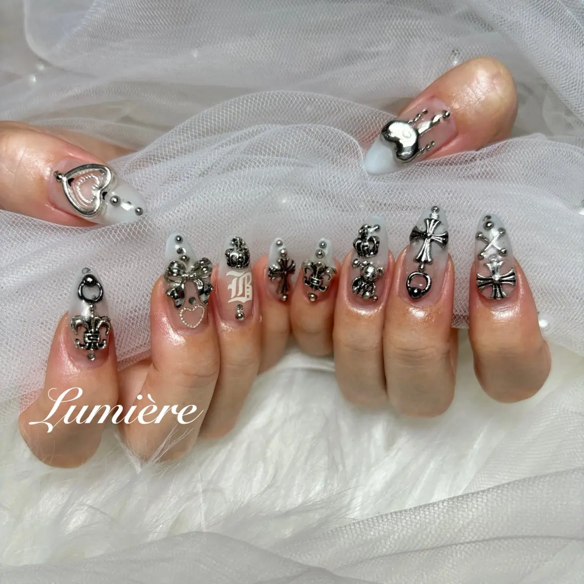 ネイル ハンドネイル Lumière| ロング|ワンホンのネイルデザイン