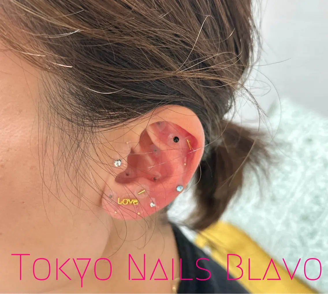 耳ツボジュエリーの写真