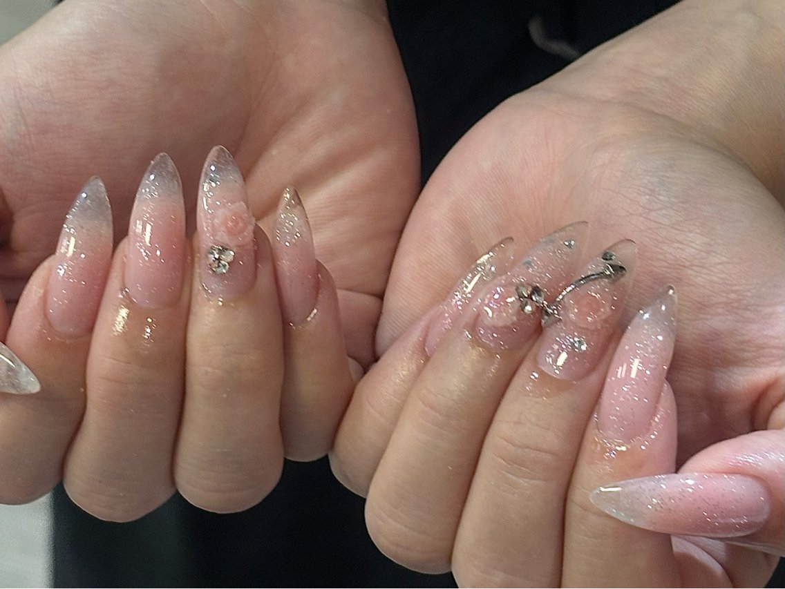 ネイル Looogネイリスト 織戸のネイルデザイン