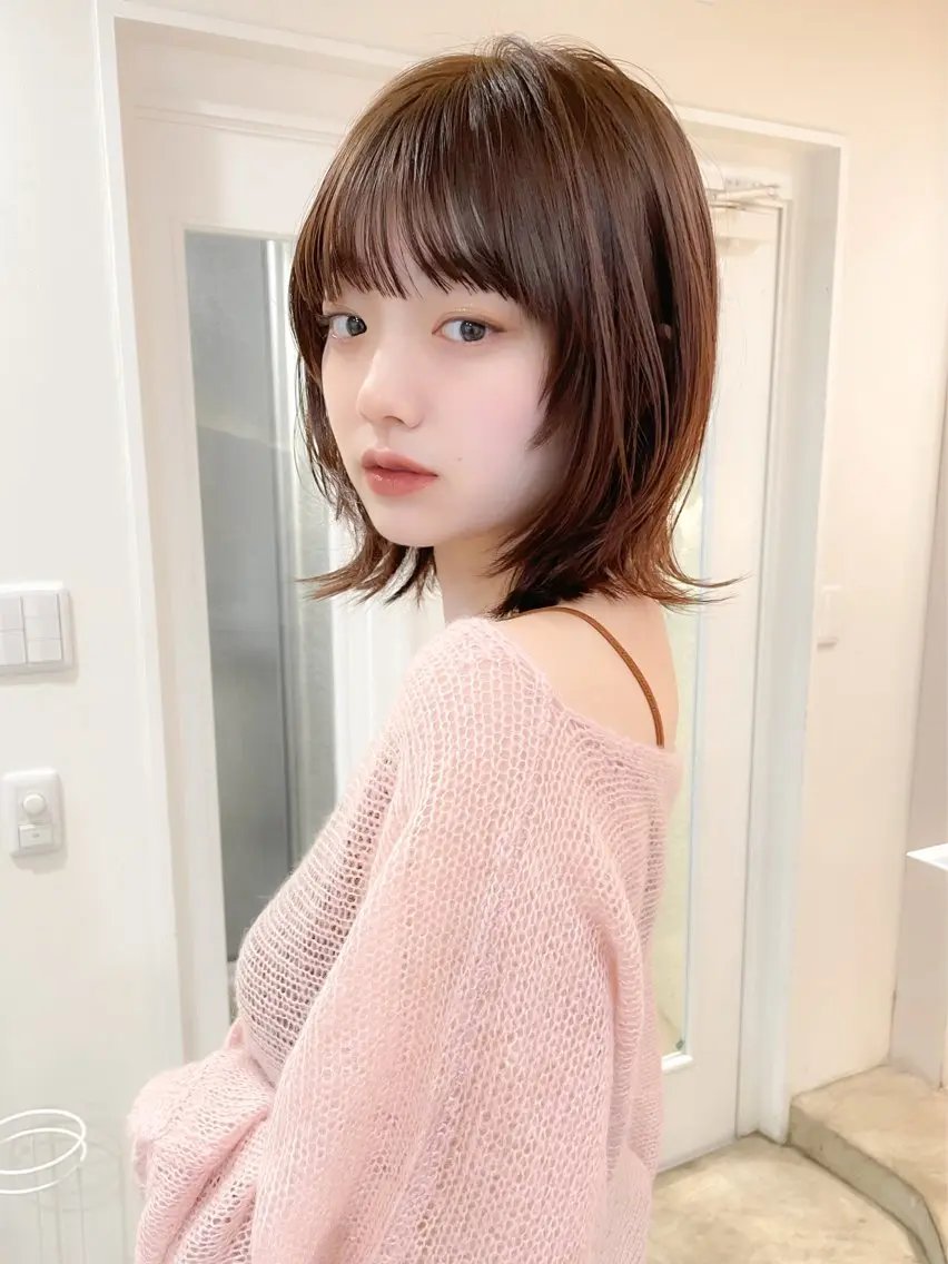 ミディアム カラー バレイヤージュ ベージュカラー ブリーチ ケアブリーチ ダブルカラー カット ヘアカラー トリートメント ミディアム/顔周り/ ベージュ🌼mayuのヘアスタイル