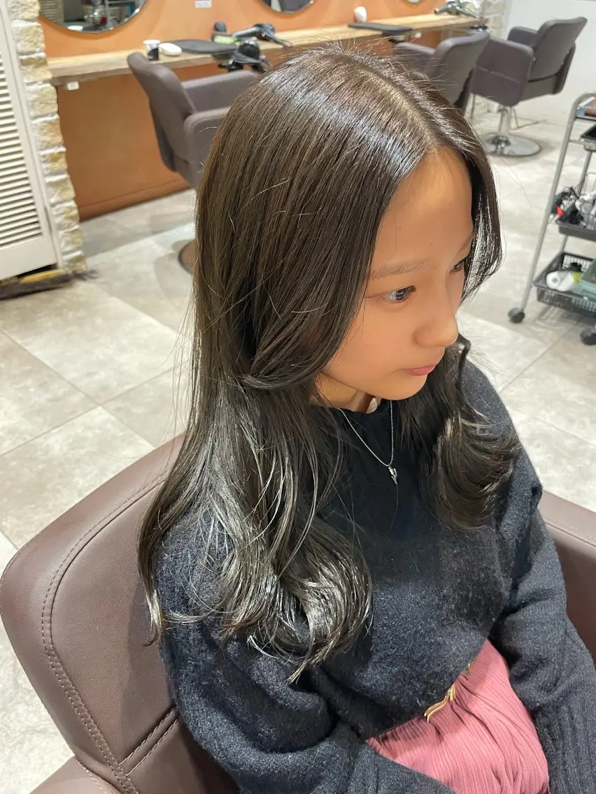 ロング カラー グレージュ オリーブグレージュ オリーブグレー カット ヘアカラー トリートメント 💐パーソナルカラー /市橋加菜💐のヘアスタイル