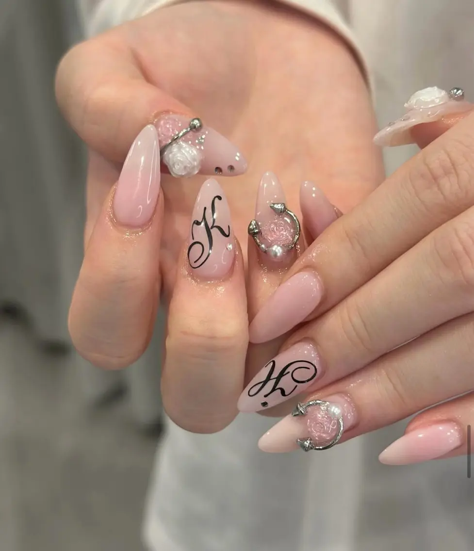 ネイル ハンドネイル NiJi Nailsのネイルデザイン