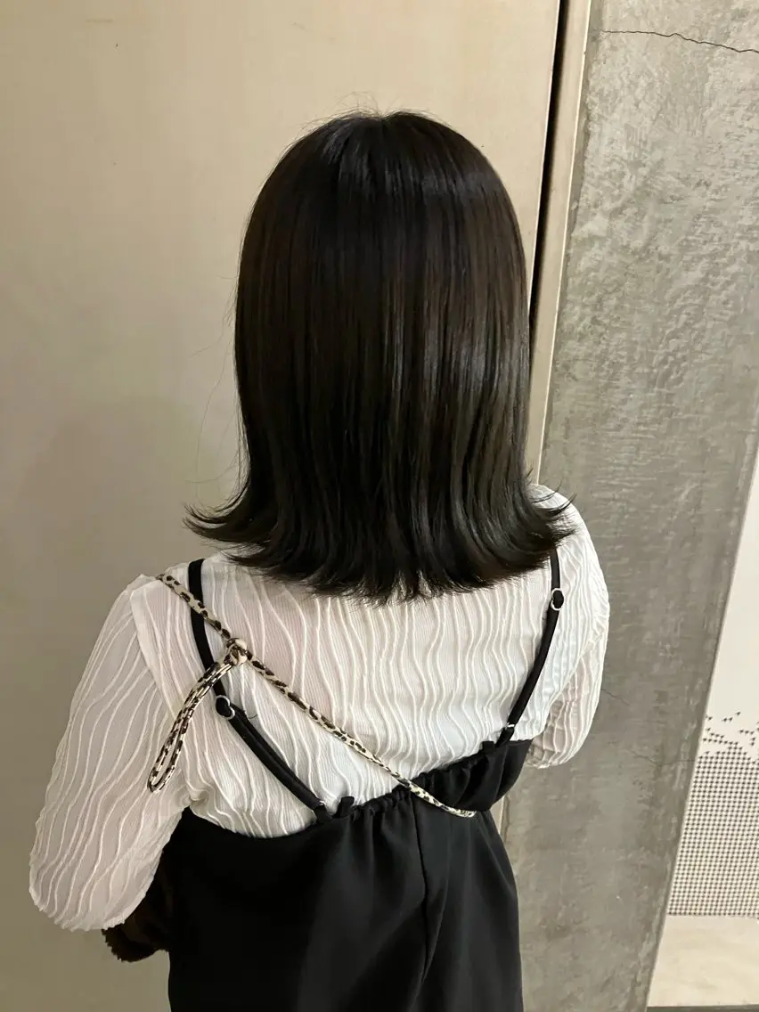 ミディアム カラー オリーブカラー 清村 和音のヘアスタイル