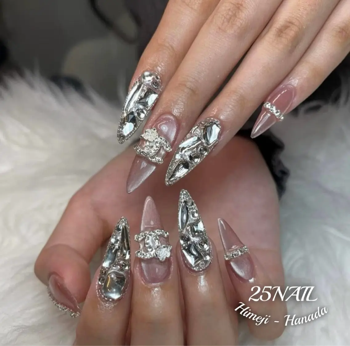 ネイル 25(ﾆｺﾈｲﾙ) NAILのネイルデザイン