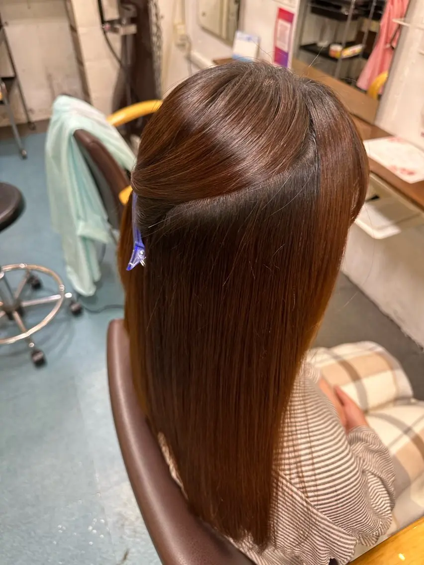 セミロング 髪質改善 縮毛矯正 【髪質改善】に特化 オリーブオイルクラブのヘアスタイル