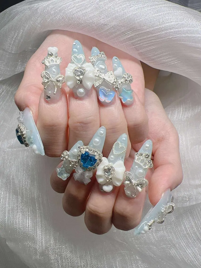 ネイル 長さ出し グラデーション 卒業式 キラキラネイル マグネットネイル ハンドネイル Lee Nailsのネイルデザイン