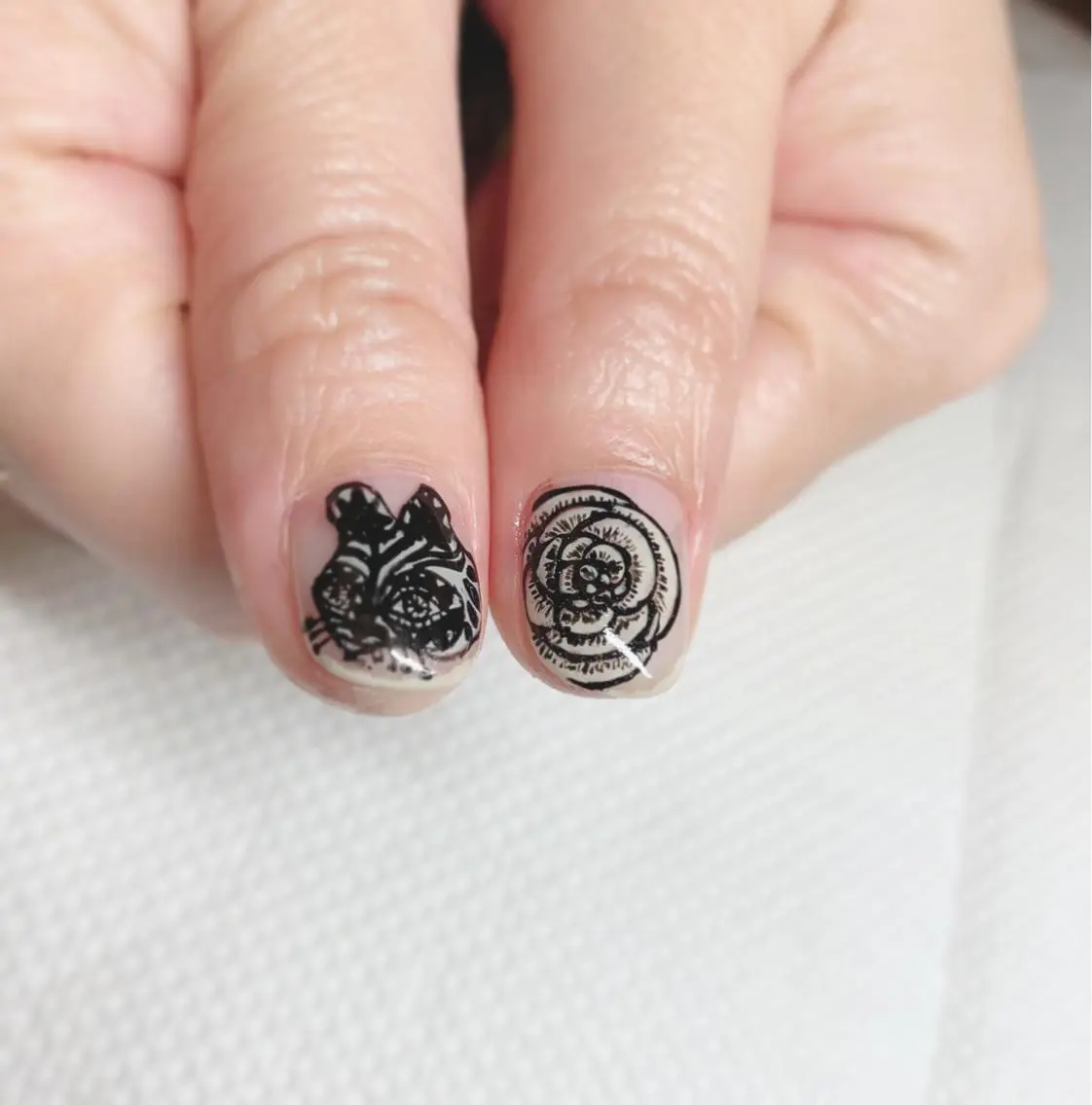 ネイル シンプルネイル ハンドネイル Nail salon viewt55☺︎のネイルデザイン