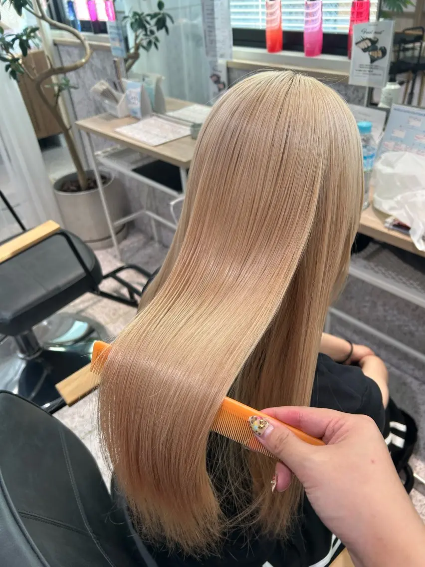 カラー ヘアカラー トリートメント ♡ハイトーン★ ネイル/しの♡のヘアスタイル