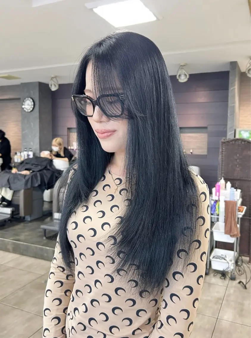 ロング ロング カット ヘアカラー 🫧艶髪カラー🫧 森本くるみのヘアスタイル