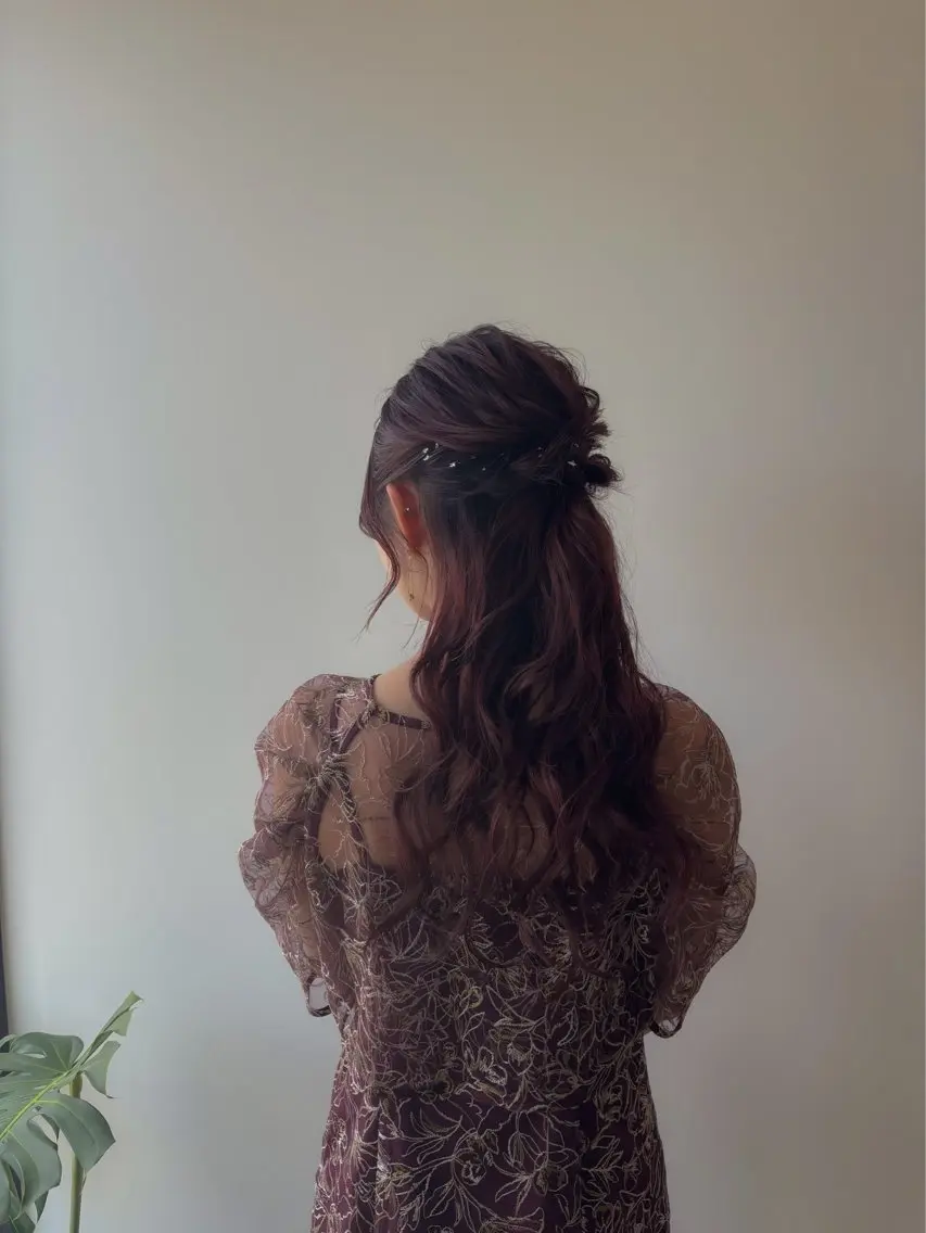 ヘアアレンジ ハーフアップ 結婚式・ブライダル plus HAIR いずみのヘアスタイル