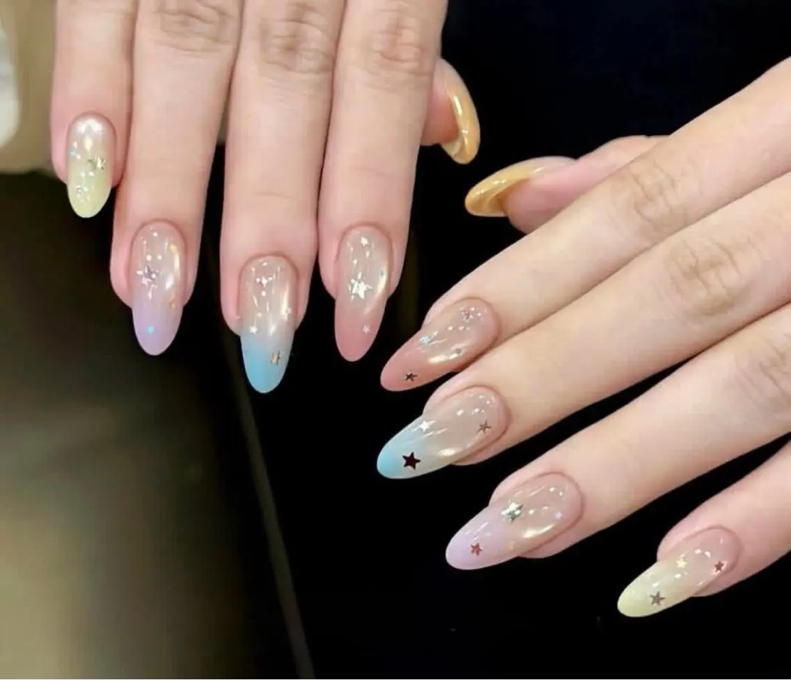 ネイル チークネイル 長さ出し フットネイル ジェルネイル 卒業式 𝓐𝓷𝓻𝓲 XiinhNailのネイルデザイン