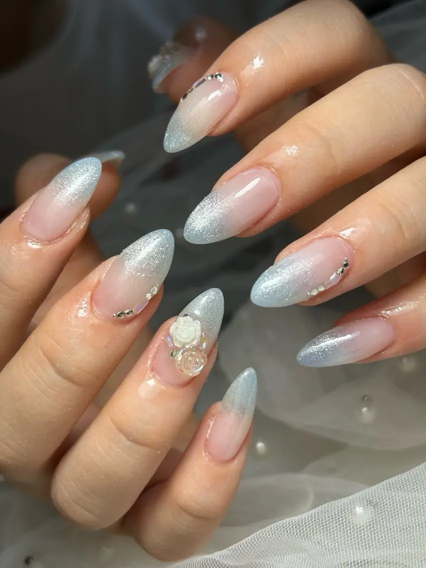 ネイル ハンドネイル フットネイル ✴︎ Delightのネイルデザイン