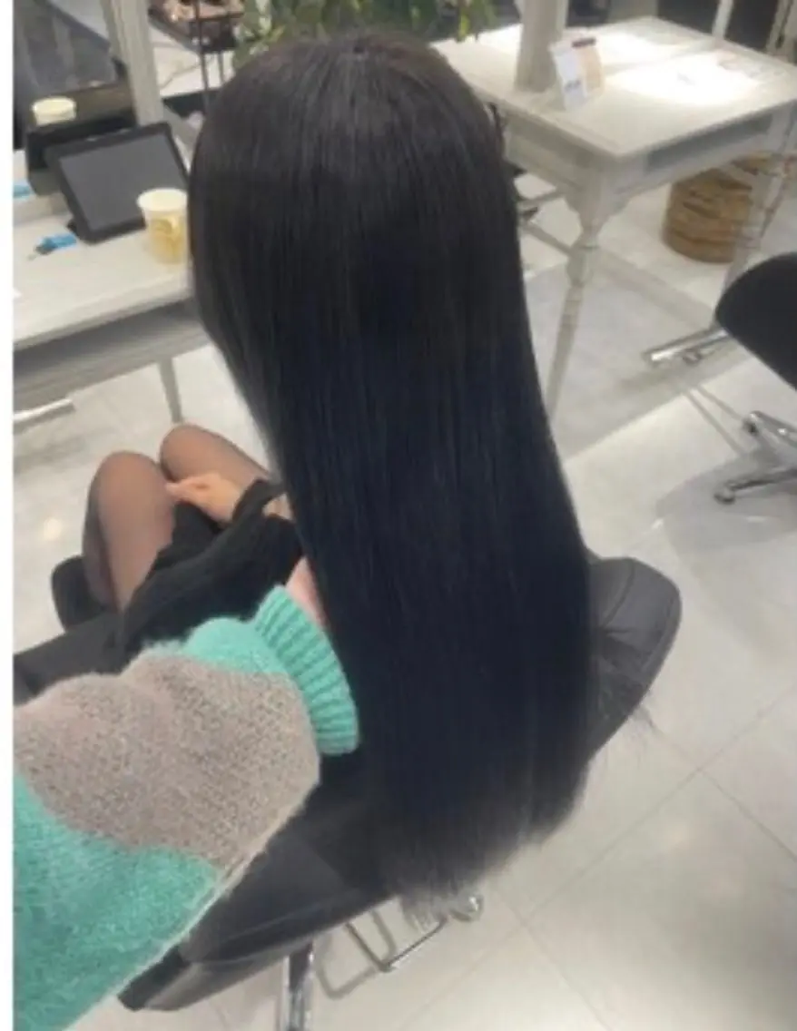 ロング カラー 黒髪 ブルーカラー ブルーブラック 森田 結吾のヘアスタイル