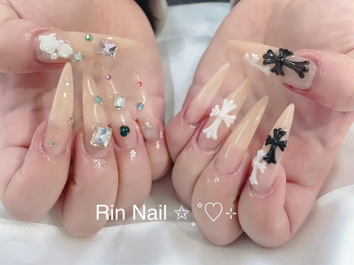 ネイル アートネイル ロングネイル ニュアンスネイル スカルプネイル ネイルチップ ハンドネイル Rin Nail 新大久保店のネイルデザイン