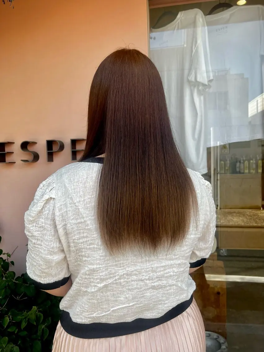 カラー ブリーチ 透明感カラー ブリーチなしカラー 伊東杏珠 TRモデル募集中のヘアスタイル
