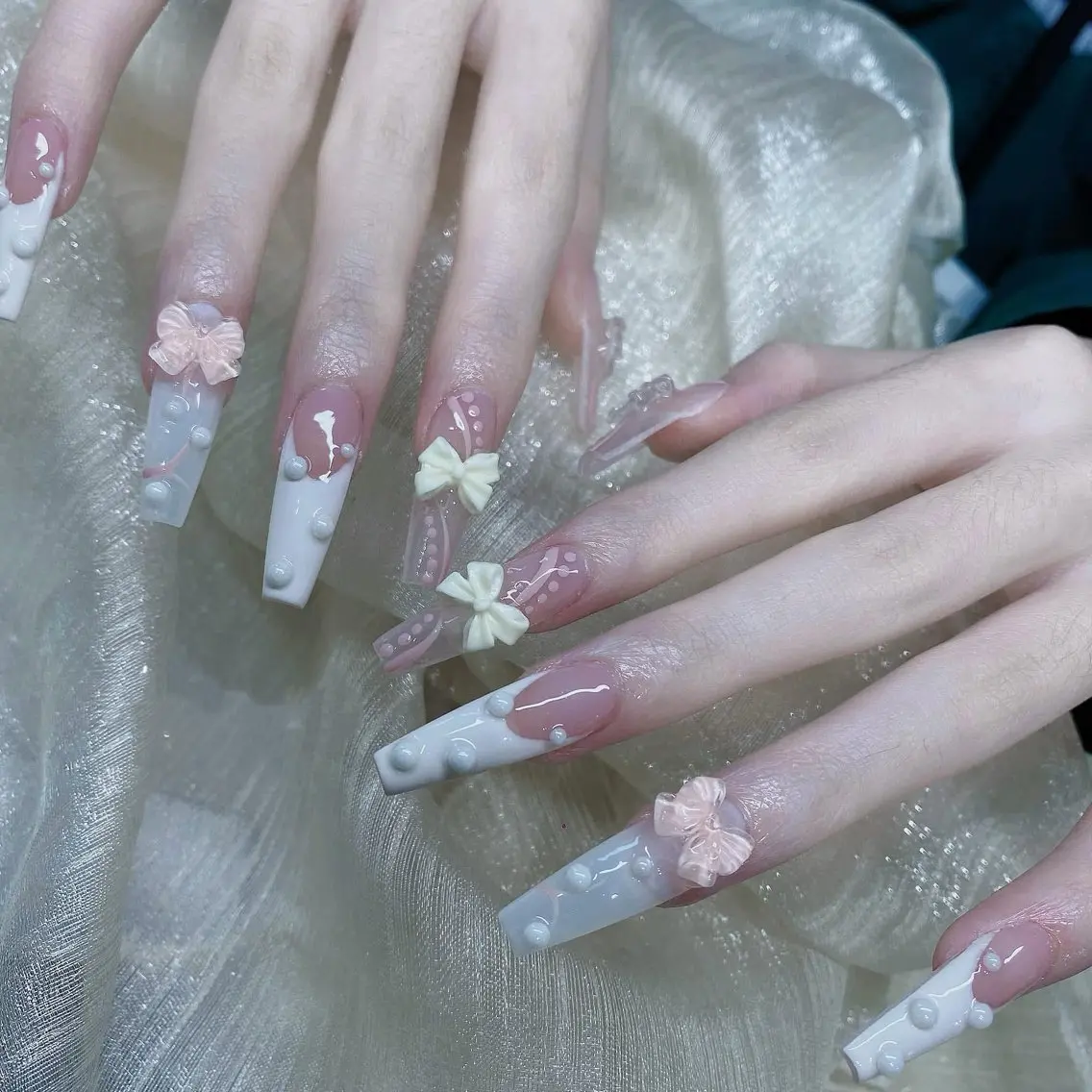 ネイル Hin Nailのネイルデザイン