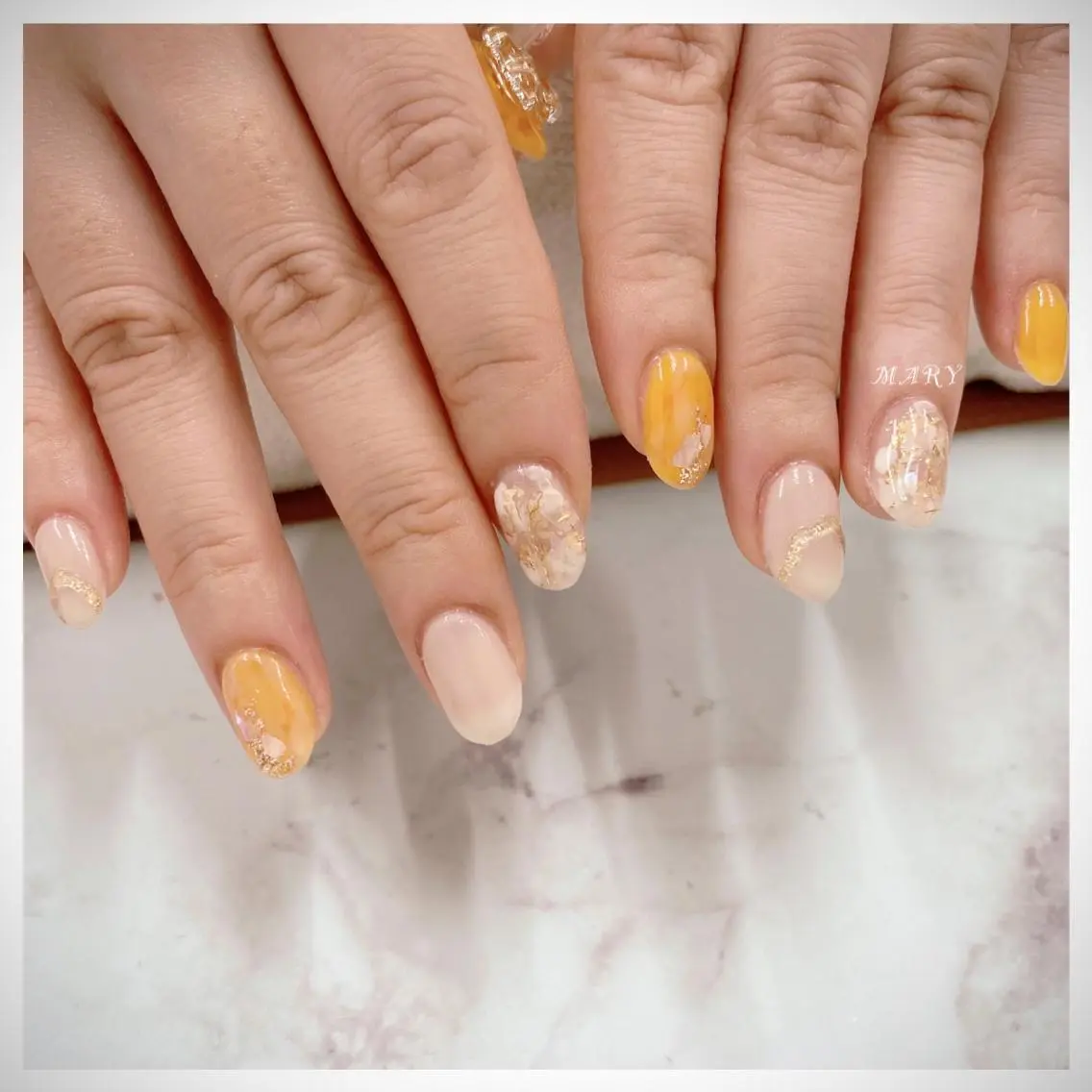 ネイル ニュアンスネイル ワンカラーネイル オレンジ ハンドネイル Mary nail .narumiのネイルデザイン