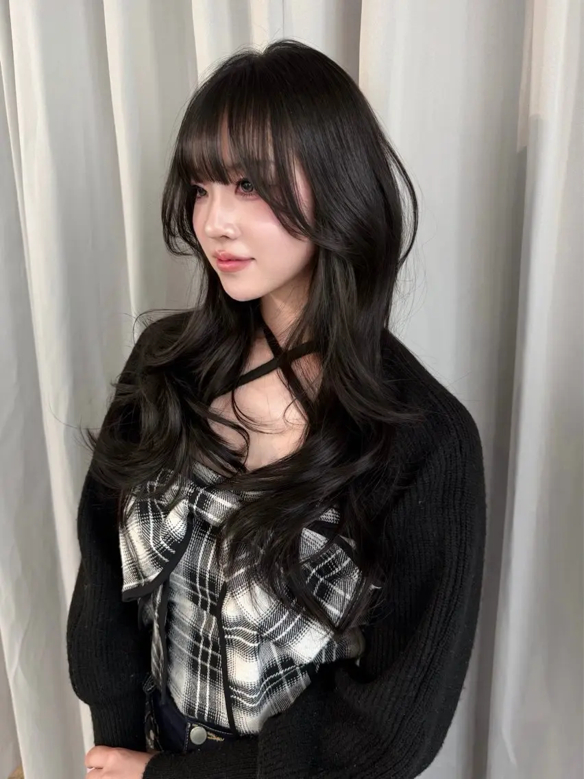 【リアル韓国スタイル🥀】ハッシュカット➕艶カラー➕3step外部補修トリートメント➕巻き髪🇰🇷💕の写真