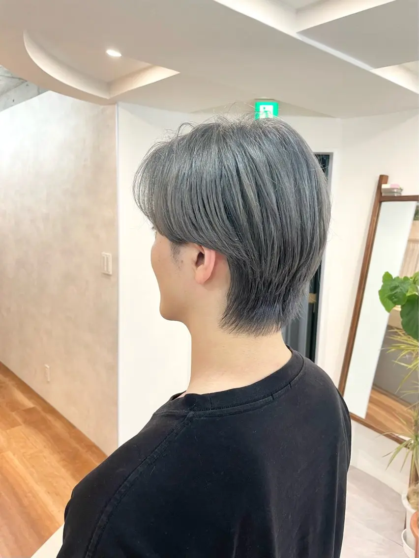 ショート カラー シルバー 韓国風ヘア moro 丁寧なカウンセリングのヘアスタイル