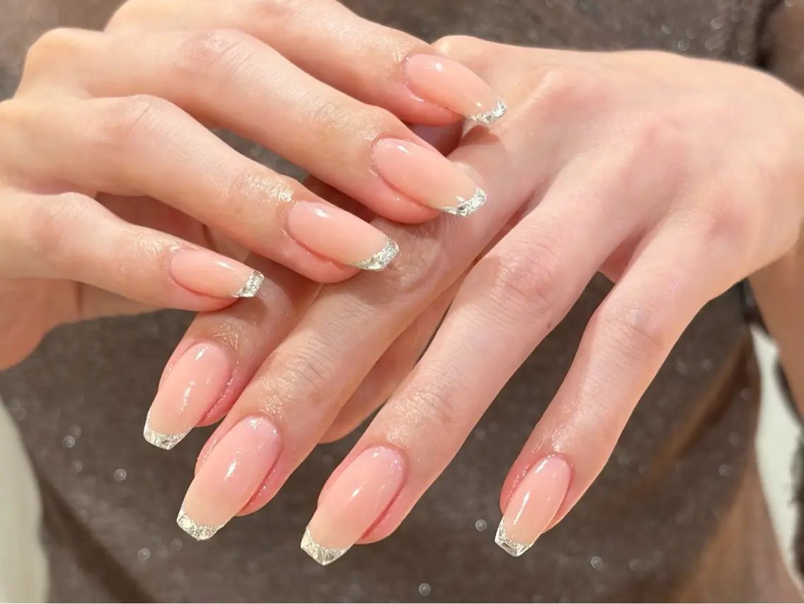 ネイル フレンチネイル ガラスフレンチ Bianca栄店 はるなのネイルデザイン