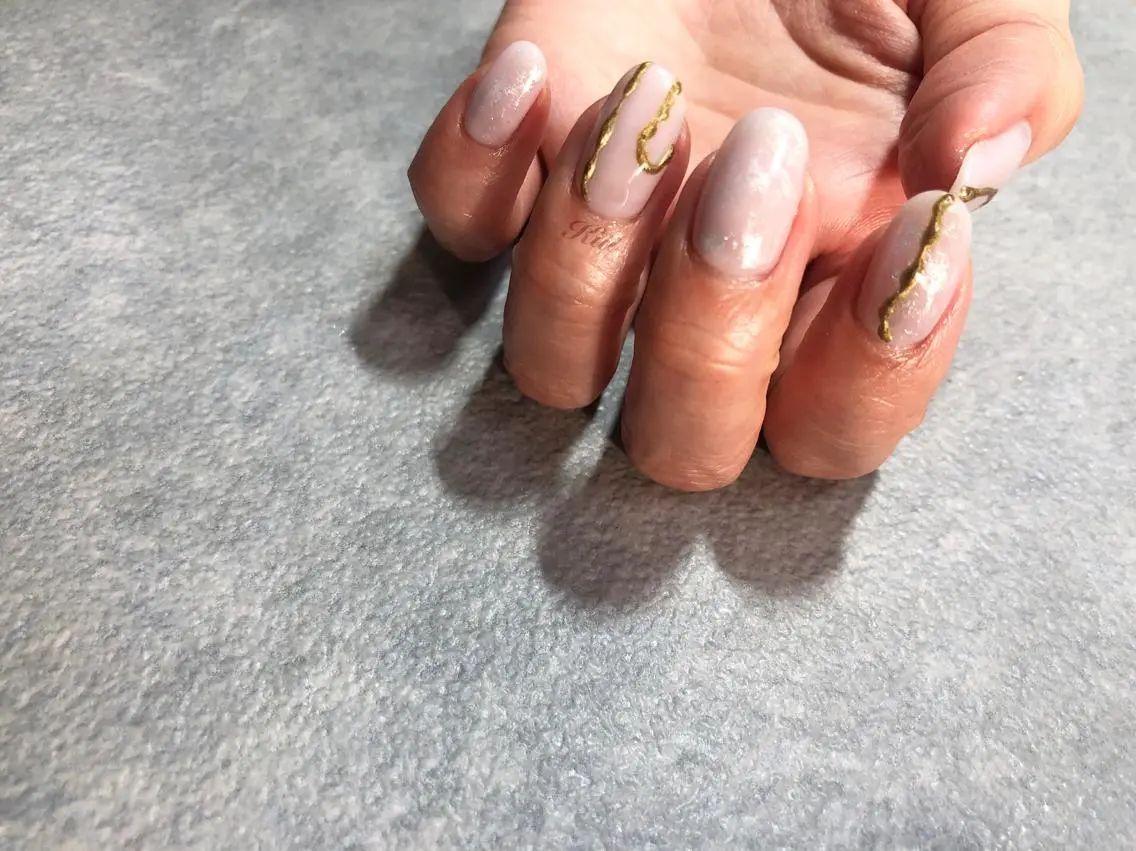 ネイル ハンドネイル フットネイル kiii.__ ✴︎*のネイルデザイン