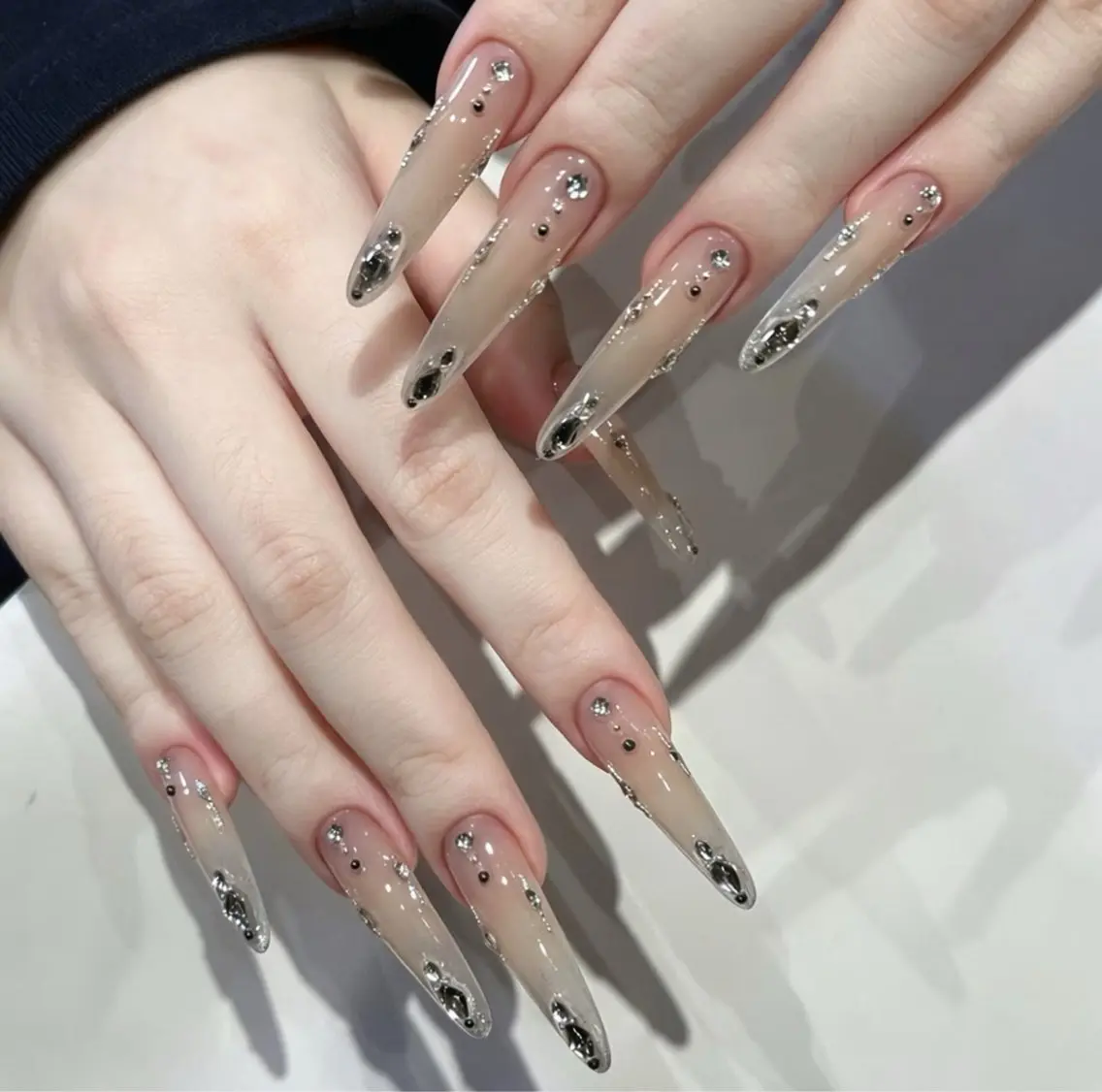 メンズ ネイル メンズ韓国風 オーロラネイル チークネイル 長さ出し フレンチネイル ハンドネイル NEW NAIL 池袋のネイルデザイン