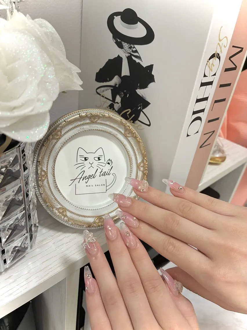 ネイル ハンドネイル Angel tailのネイルデザイン