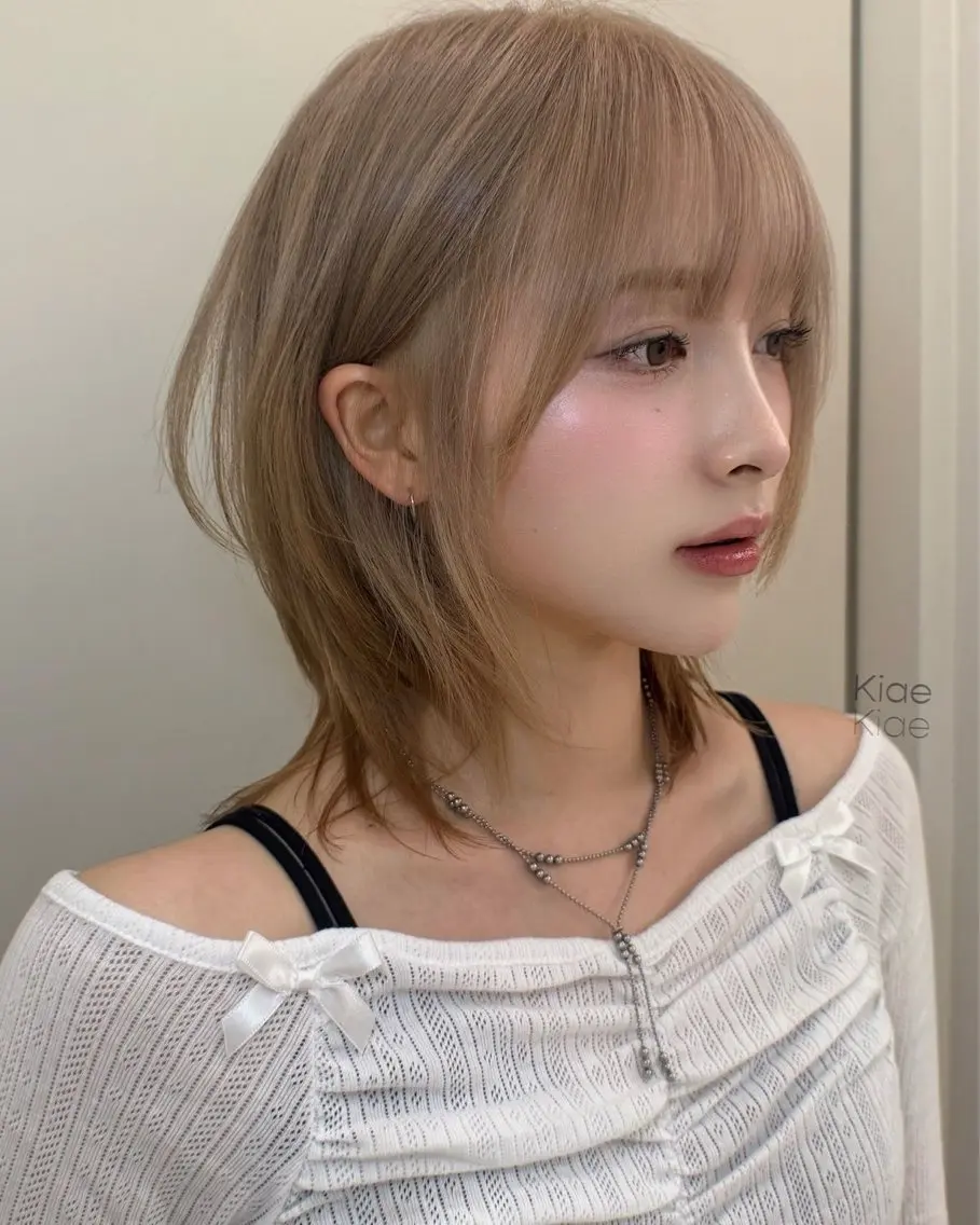 ショート カラー 新開 夏菜のヘアスタイル