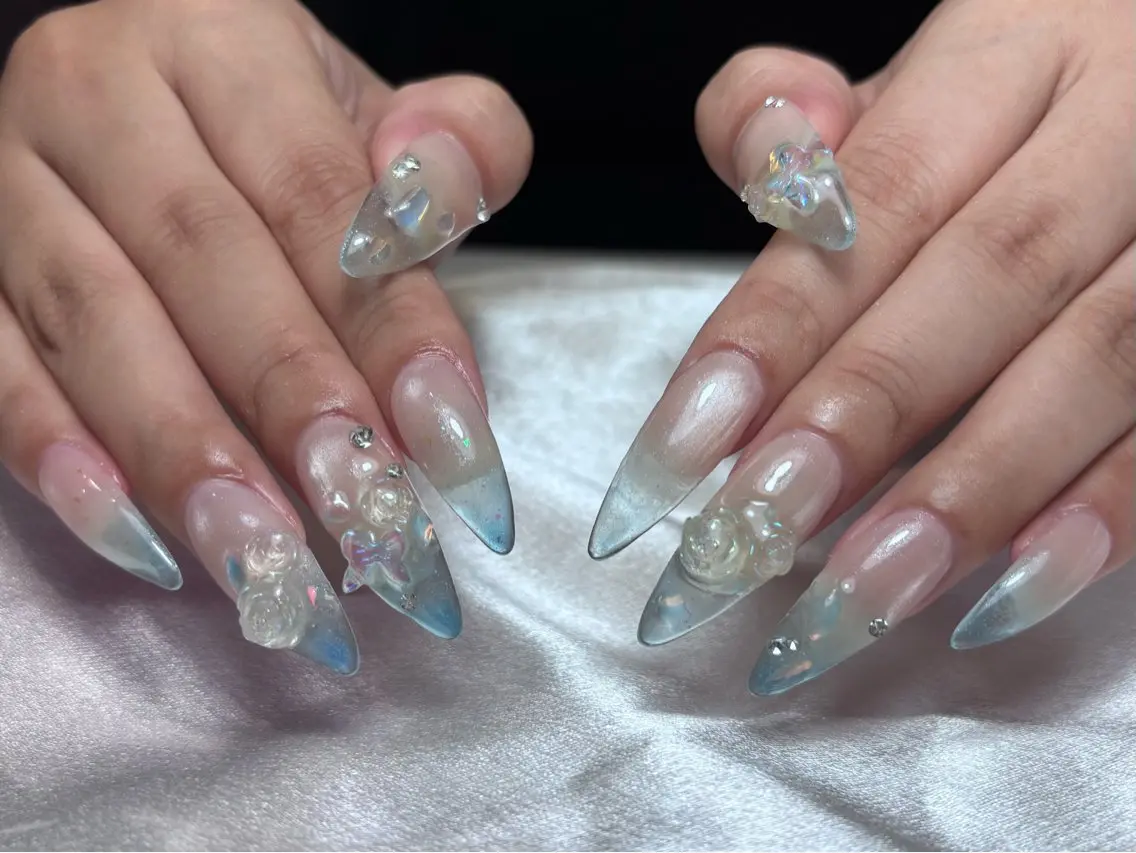 ロング ハンドネイル Nailsalon Puttiのネイルデザイン
