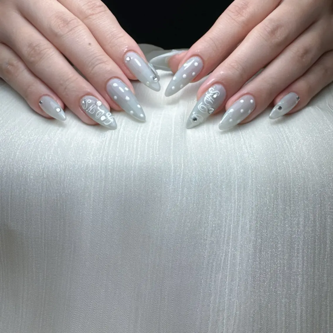 ネイル MoonNail モモのネイルデザイン