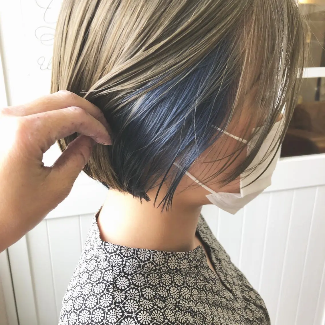 ショート カラー ブリーチ ブルーカラー カット ヘアカラー 小木曽智美 /ボブ/ショートのヘアスタイル