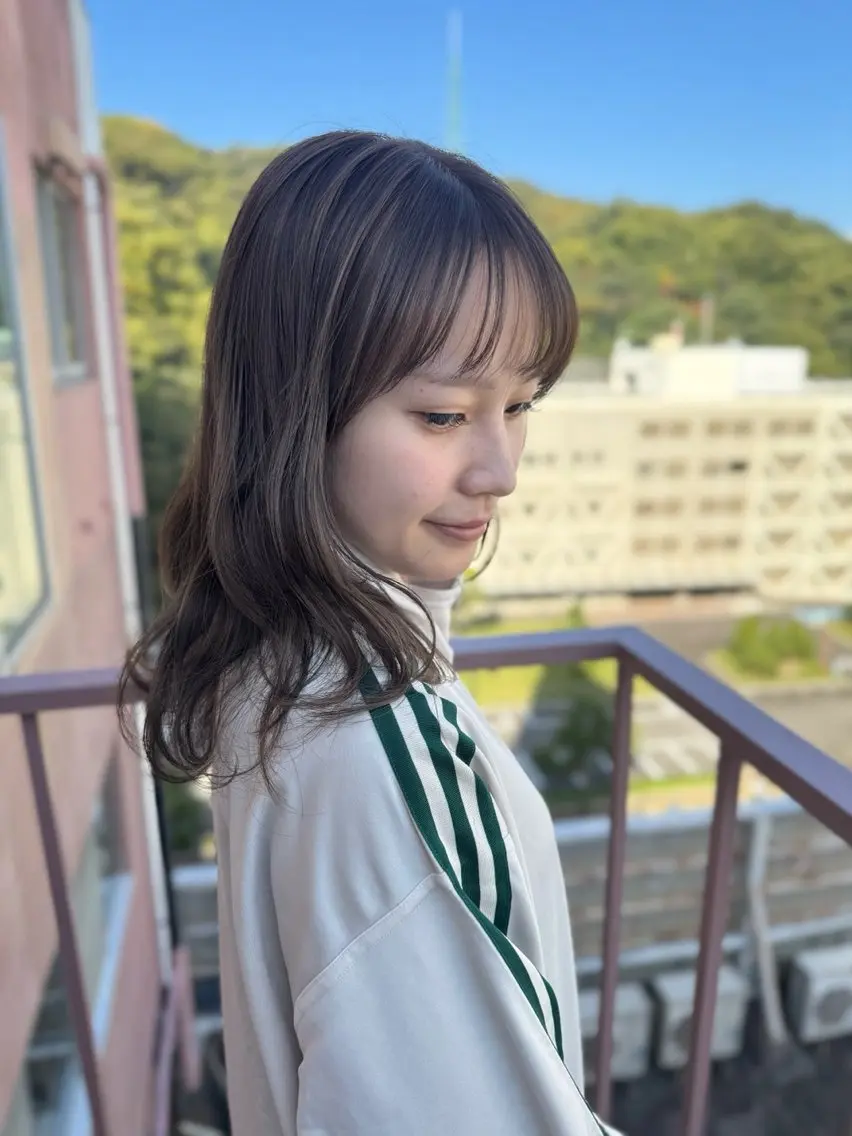 セミロング カラー グレージュ カット ヘアカラー トリートメント Viage （ビアージュ）のヘアスタイル