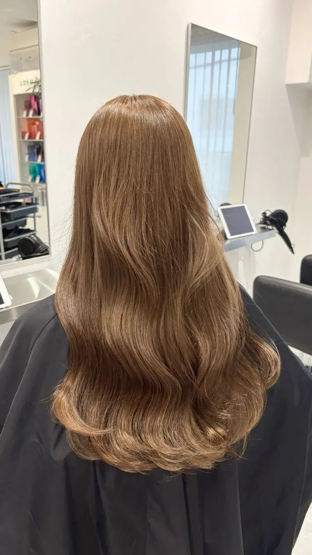 ロング カラー ベージュカラー 透明感カラー グレージュ ハイライトカラー イルミナカラー カット ヘアカラー トリートメント レイヤーカット🎀× 韓国風🇰🇷正源のヘアスタイル