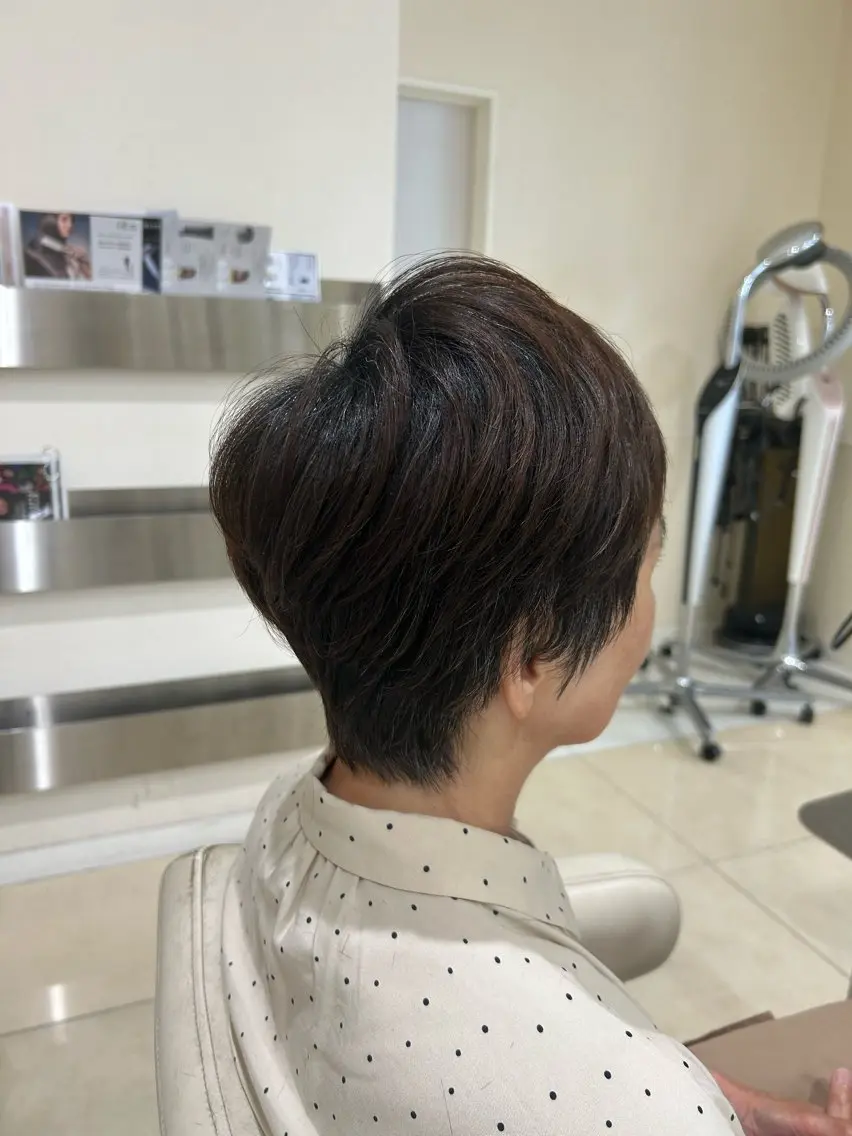 ショート パーマ 髙木 碧唯のヘアスタイル