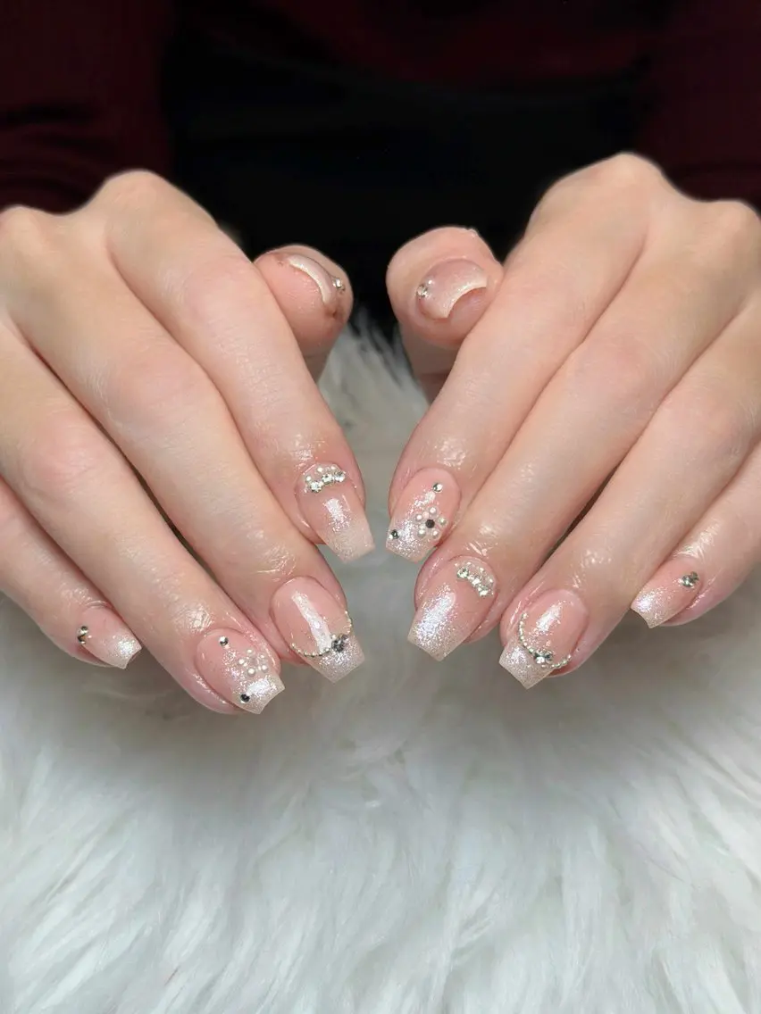 ネイル オーロラネイル ボルドー ブラウン 氷ネイル・うるうるネイル キラキラネイル ハンドネイル Julli NailStudioのネイルデザイン