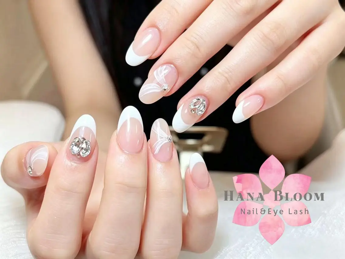 ネイル 長さ出し フットネイル フレンチネイル ジェルネイル ガーリー ハンドネイル ハンドケア Hana Bloom Nail 渋谷道玄坂のネイルデザイン
