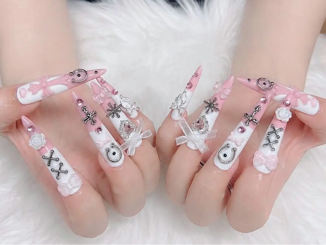 ネイル ハンドネイル Mira Nail Studioのネイルデザイン