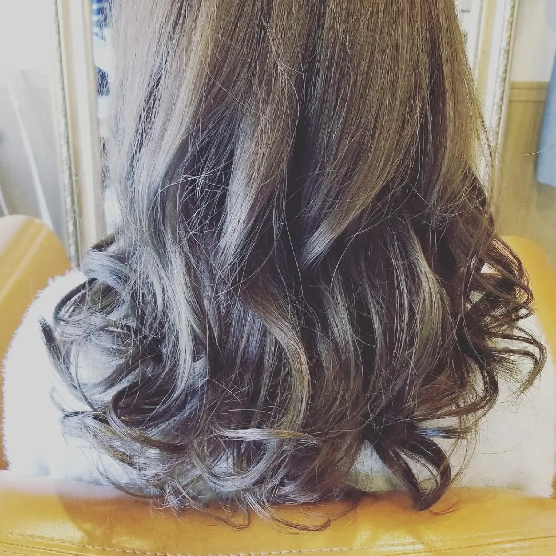 ロング カラー アディクシーカラー バレイヤージュ イルミナカラー 外国人風カラー レイヤーカット カット ヘアカラー トリートメント spa hair  ark 富井直美のヘアスタイル