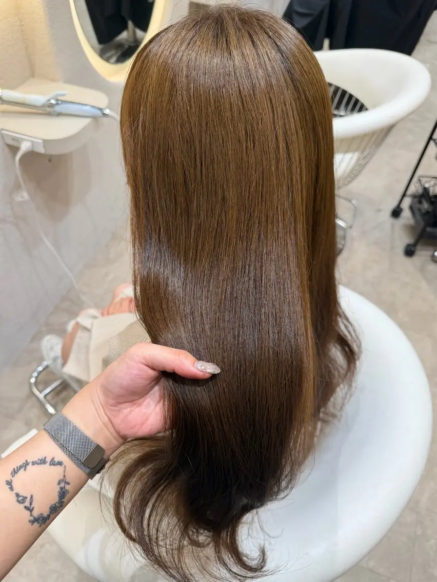 セミロング カラー ブリーチ ブリーチなしカラー カット ヘアカラー トリートメント 🍑艶髪/艶カラー 🍑MOMOKA🍑のヘアスタイル