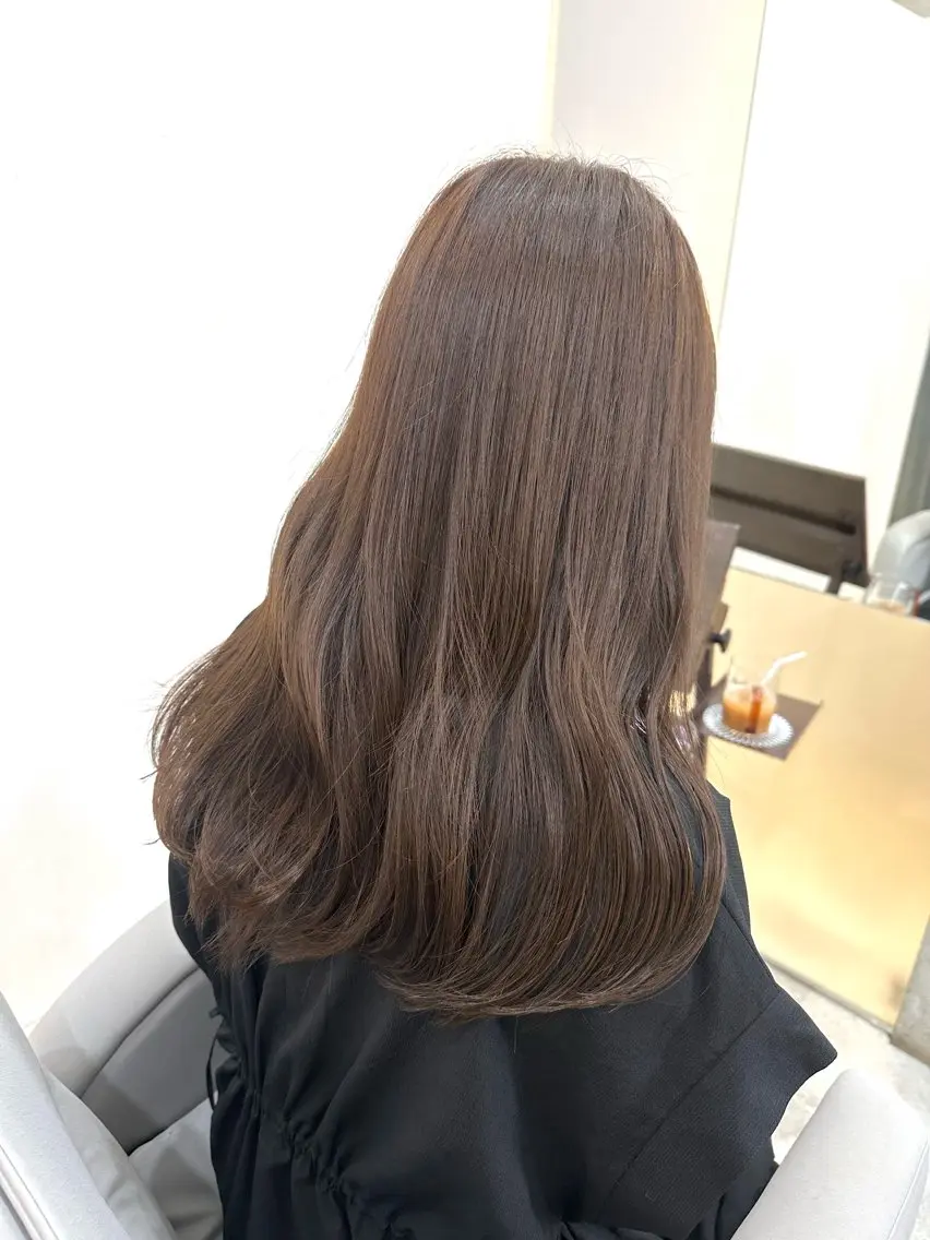 ロング カラー グレージュ 🩵LOMARLIE 倉敷KARIN🩵のヘアスタイル