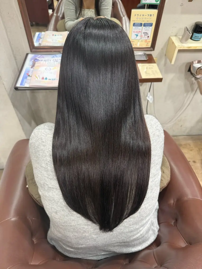 ロング 縮毛矯正 鈴木 星音のヘアスタイル