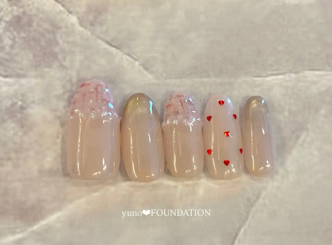 ネイル ハート ツイードネイル yuno❤︎ FOUNDATIONのネイルデザイン