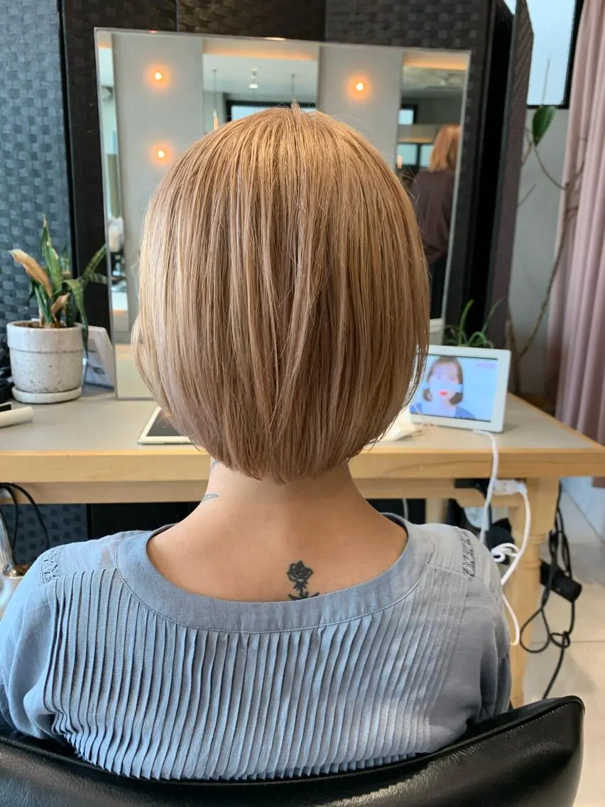リタッチブリーチ＋ケアカラーの写真