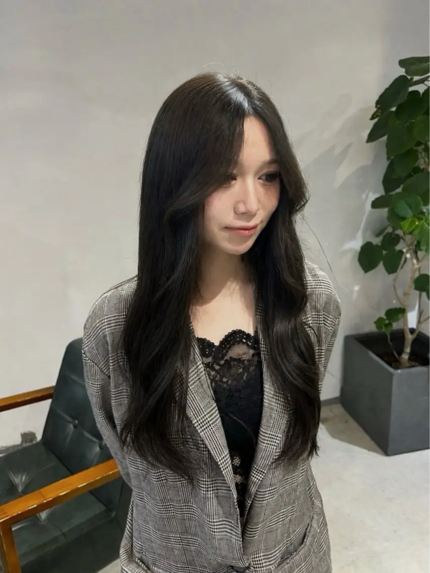 ロング ヘアカラー カラー/ダブルカラー グレイカラー椿こはなのヘアスタイル