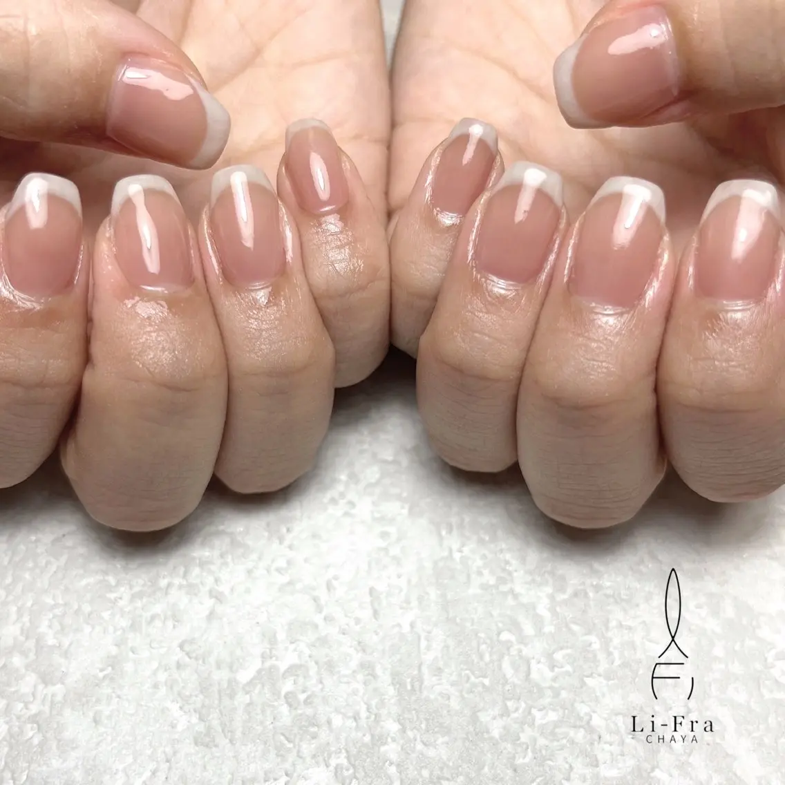ネイル フレンチネイル ハンドネイル フットネイル Li-Fra JINNOのネイルデザイン