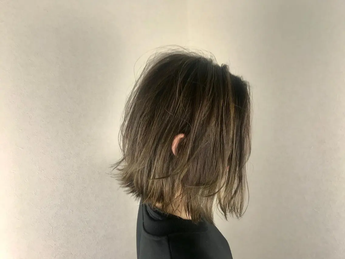 ショート still .のヘアスタイル