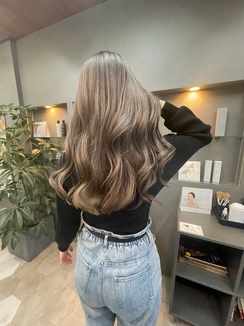 ロング カラー 清野 百叶のヘアスタイル