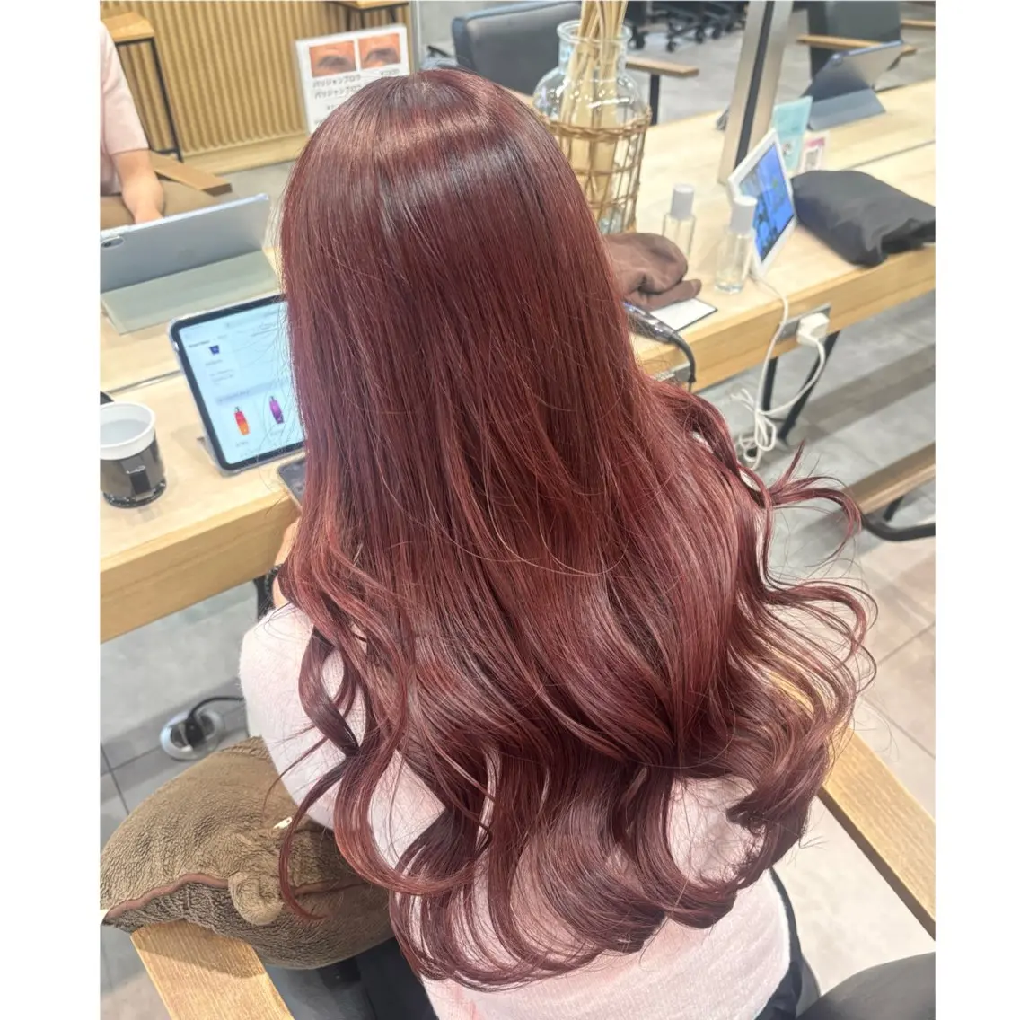 【カラーモデル】✨先着30名限定✨ボルドー/ピンク系の暖色カラー🍒ロング料金ブロー代込み⭐️の写真